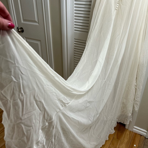 Vintage 2000 Pronovias Wedding Dress - Picture 5 of 9